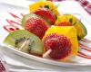 Brochettes de fruits printaniers