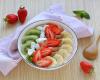 Smoothie bowl aux fraises du Périgord IGP, bananes et Kiwi de l’Adour IGP