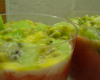 Verrine fraise banane kiwi sur lit de fromage blanc