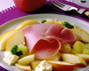 Salade de fromage, pommes, jambon