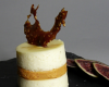 Panna cotta bicolore au fromage de brebis et chorizo, nougatine croquante au balsamique