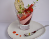 Verrine girly aux fraises, coquelicot et pralines roses