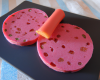 Saucisson rose au biscuit rose