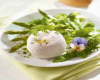 Salade de crottin de chèvre aux pois gourmands et brocolis