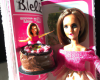 Gâteau d'anniversaire Barbie au chocolat en poudre