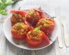 Tomates farcies au quinoa, raisins secs et amandes