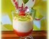 Mousse aérienne au citron vert sur lit de fraises caramélisées