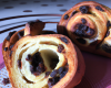 Brioche roulée au chocolat et aux raisins secs