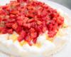 Pavlova fraises et coulis aux fruits de la passion