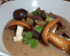 Velouté de marrons, poélée de Marrons, de champignons du moment sacristains Fourme d'Ambert et fruits secs