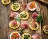 Mini pizza aux courgettes, jambon de Parme AOP