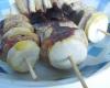 Petites brochettes de boudin blanc et d'andouillette à la moutarde de Reims