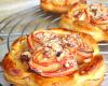 Tartelettes aux pétales de pommes, cannelle et noisettes