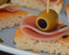 Cake salé au jambon et aux olives pour l'apéritif