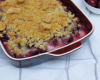 Crumble aux cerises et au miel selon mamie