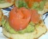 Blinis au saumon et guacamole