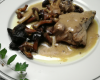 Suprêmes de chapon poêlés au vin blanc et sa sauce aux morilles 