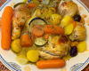 Poulet au four traditionnel accompagné de légumes