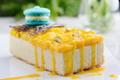 Bavarois aux fruits de la passion et à la mangue