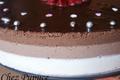Entremet aux 3 chocolats et son miroir de chocolat noir