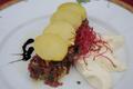 Tartare de bœuf Charolais, pommes de terre confites à l'huile de colza grillé, bavarois à la Fourme de Montbrison