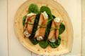 Cannoli à la crème de Roquefort, aux noix et tomates confites