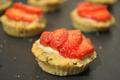 Mini tartelettes salées au roquefort et à la gariguette