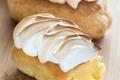 Eclair au citron meringué