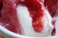 Sorbet à la framboise et yaourt à la grec