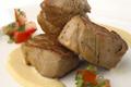 Noisettes de porc et crème de Neufchâtel AOP