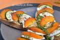 Crostinis aux abricots, courgette et fromage de chèvre