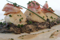 Noix de Saint-Jacques poêlées lard fumé et trompettes