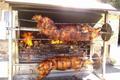 Cochon de lait à la broche (grill)