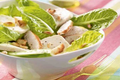 Salade caesar au crottin de chèvre