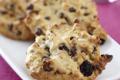 Palets aux flocons d'avoine, raisins secs et pépites de chocolat