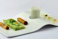 Fourme d'Ambert Aérienne, purée aux brocolis et cigares aux fruits secs