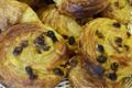 Pains aux raisins à la pâte levée feuilletée