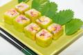 Maki sushis fraise pamplemousse