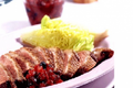 Magret de canard au chutney de canneberge