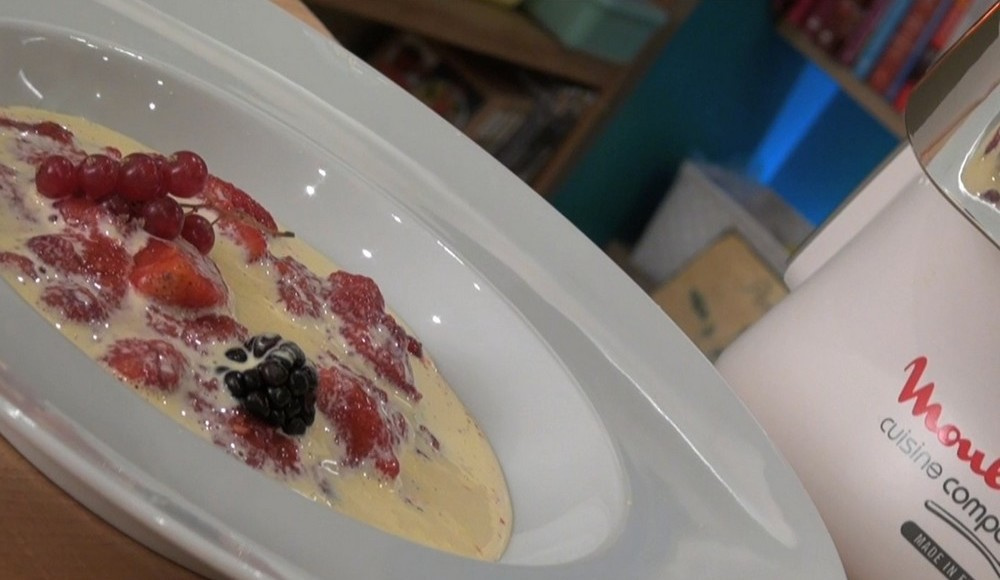Recette Soupe de fruits rouges au sabayon de champagne - 750g.com