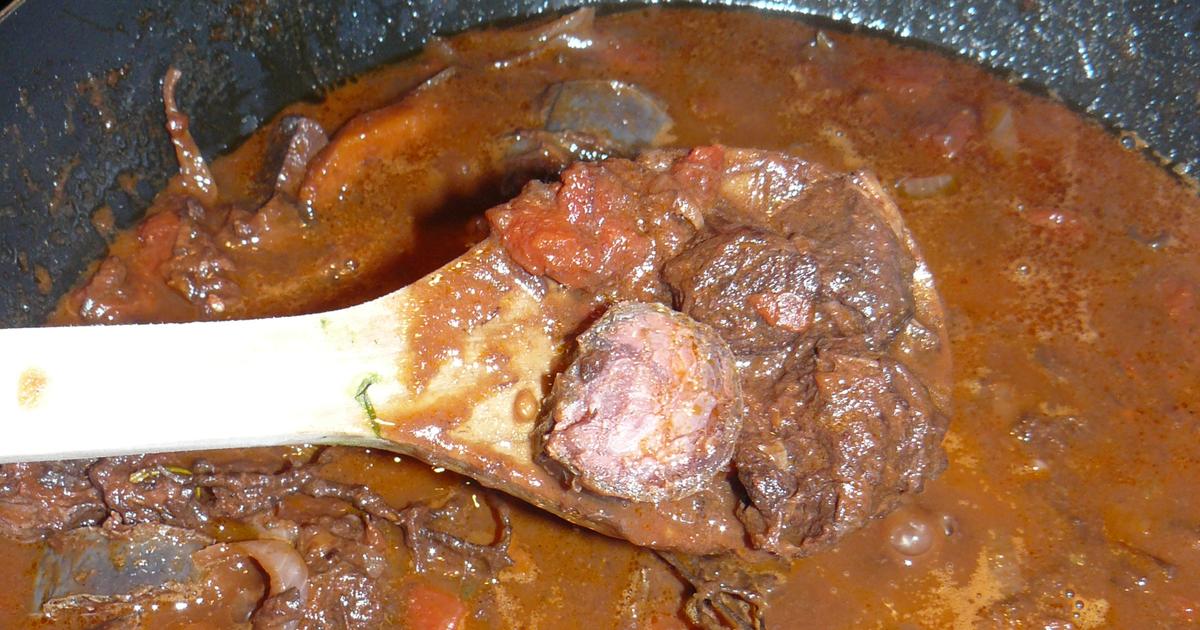 Recette Daube de bœuf corse au figatelli - 750g.com