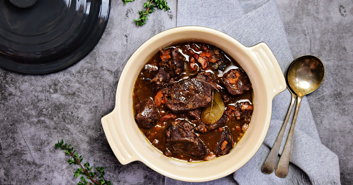 Recette - Bourguignon de chevreuil en vidéo - 750g.com