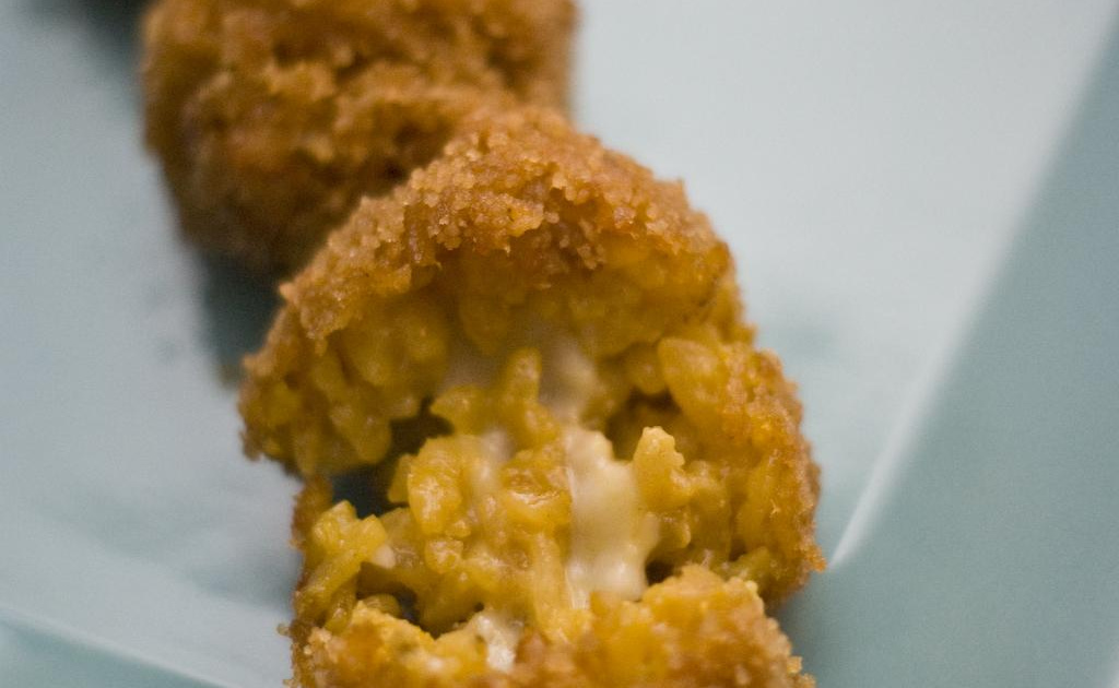 Recette Croquette de risotto safrané, cœur coulant de mozarrella