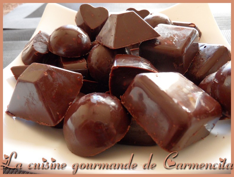 LES CHOCOLATS DE NOEL...... Chocolat-craquant-aux-pignons-et-noisettes