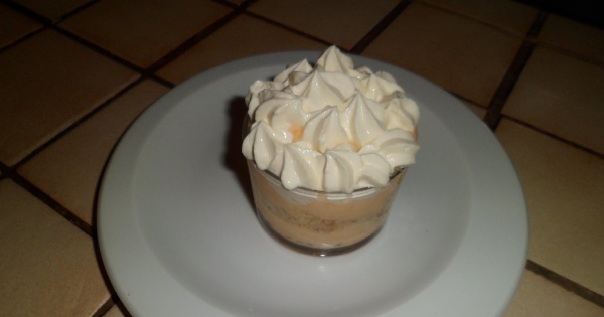 Recette Verrine mousse kaki persimon, ananas, galet breton, chantilly