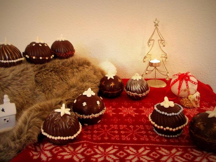 Aux délices de Fab: Boules de Noël framboise et chocolat
