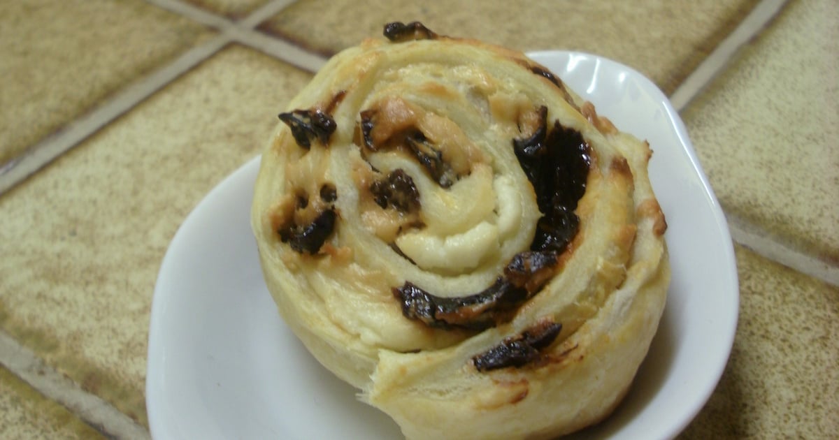 Recette Roulé feuilleté chèvre pruneaux - 750g.com