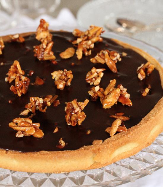 Recette Tarte A La Ganache Au Chocolat Au Lait D Amandes Et Amandes Caramelisees En Video