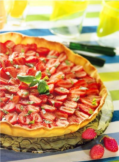 Recette Tarte Aux Fraises Et Au Basilic - 750g.com