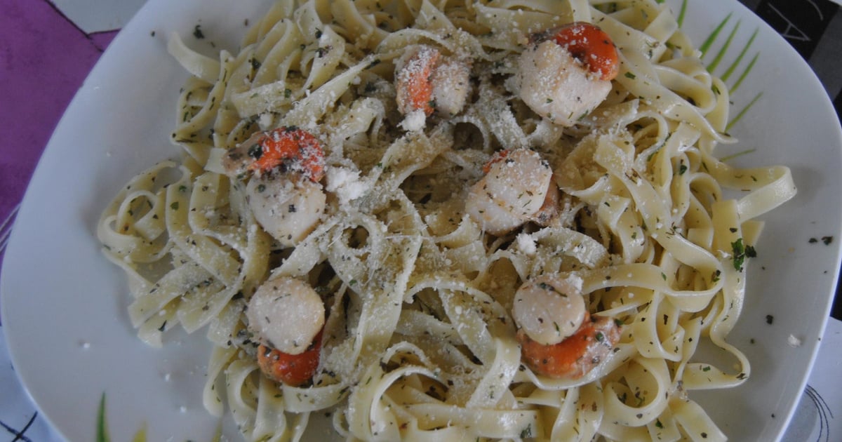 Recette Salade de noix de Saint-Jacques et tagliatelles aux herbes